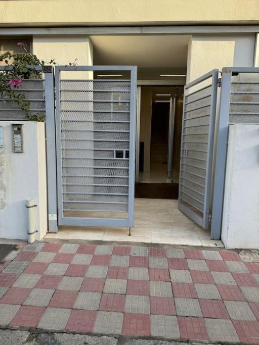 Modern Apartment Giovanni Square Iun Q6922 Cagliari Eksteriør billede